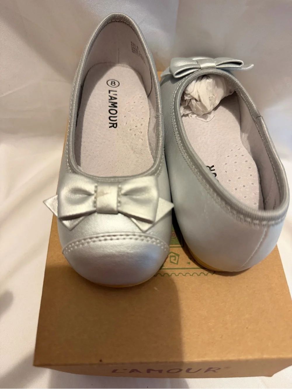 NWT L'Amour Silver Bow Ballet Flat Girls Size 8